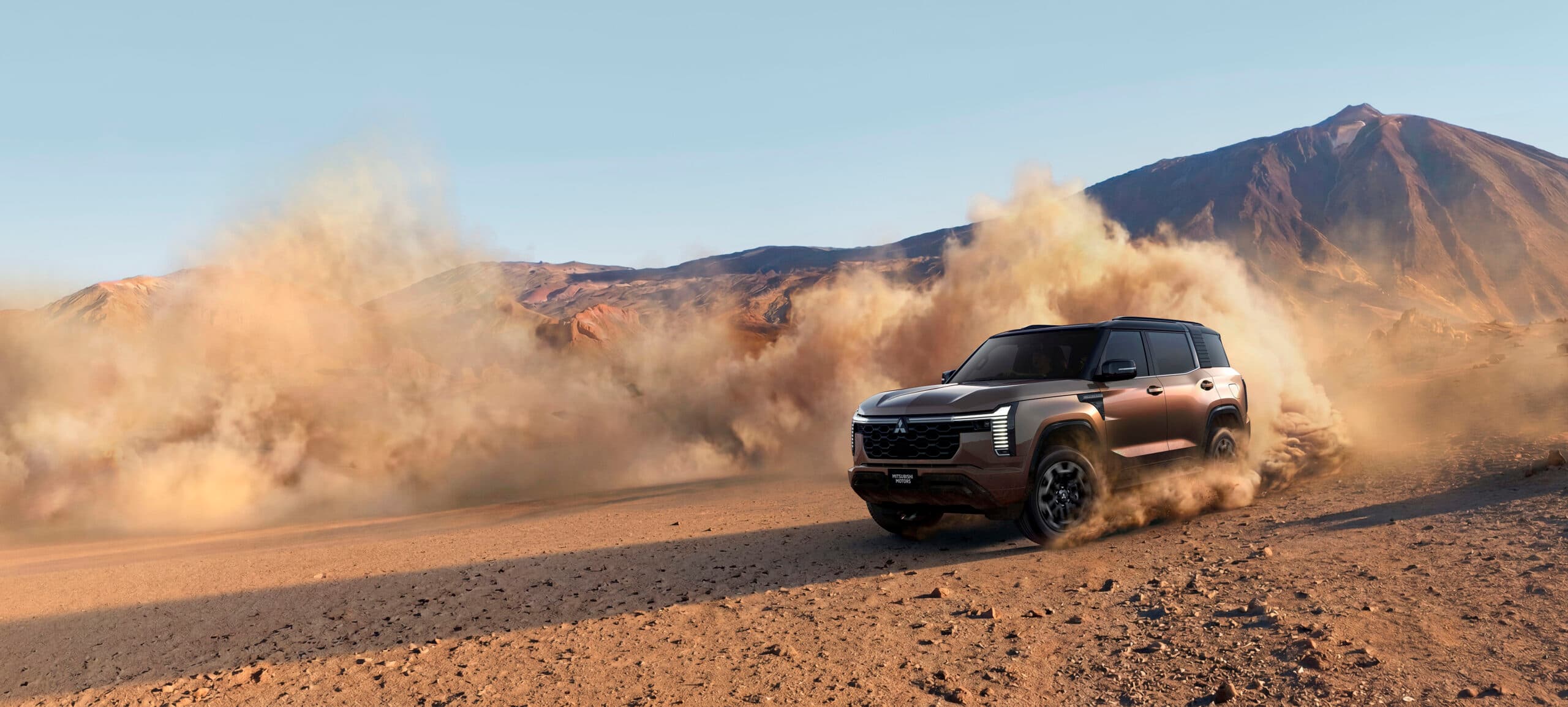 Novo Pajero volta com 7 lugares, motor diesel e destino certo ao Brasil