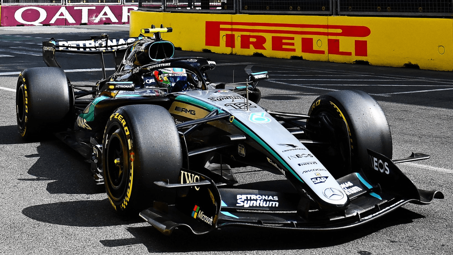 Russell vence Verstappen por um décimo no GP do Azerbaijão; Bortoleto é 13º
