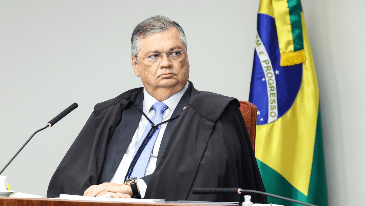 Dino defende Justiça e cita exclusão de Silvio Santos nas eleições de 1989