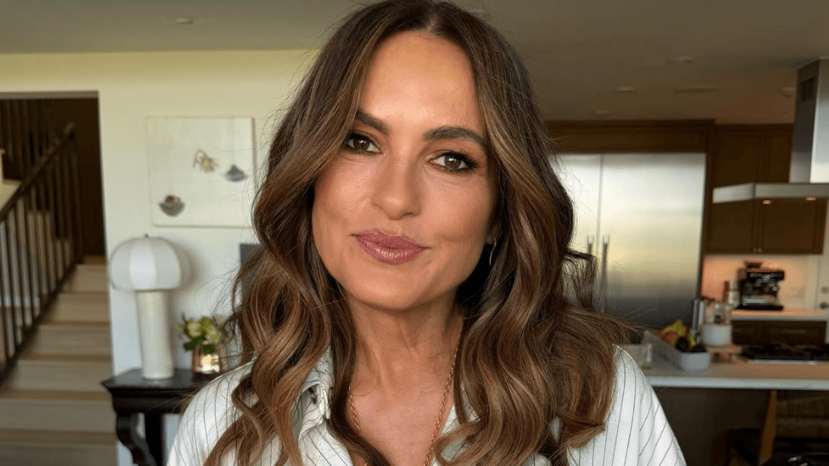 Mariska Hargitay é a 1ª mulher a apresentar o Emmy em 15 anos; saiba mais!