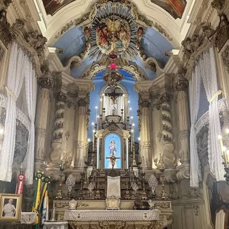 Peças sacras furtadas há 40 anos de igreja no Centro são achadas em Lisboa