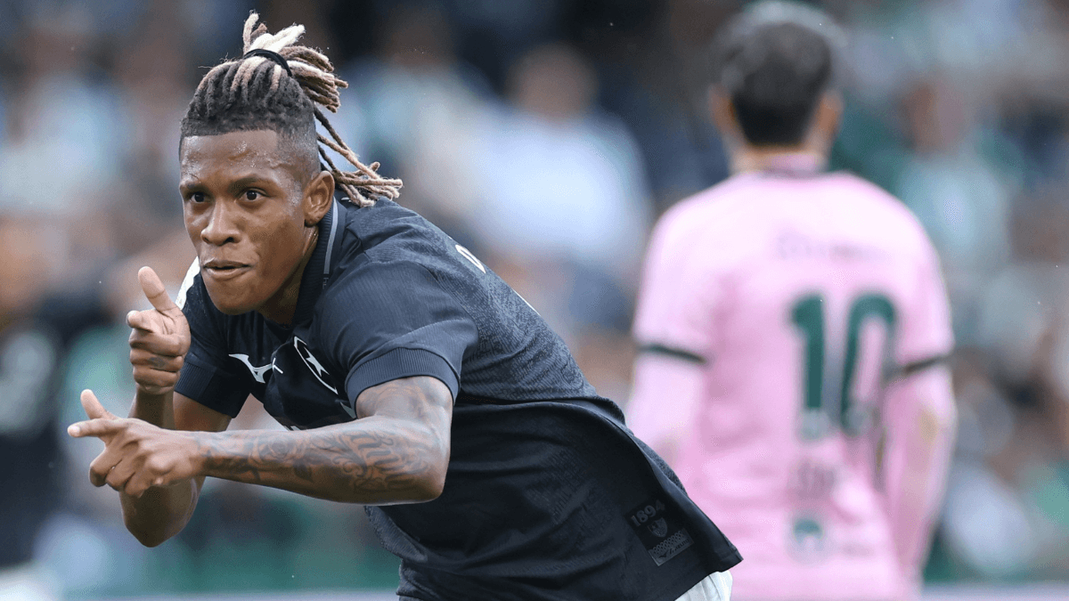 Botafogo empata com Coritiba e segue na briga contra rebaixamento