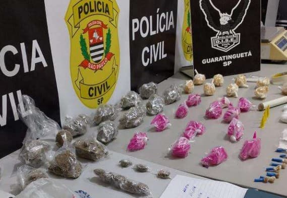 Jovem é preso com drogas e material de embalo pela DISE em Lorena