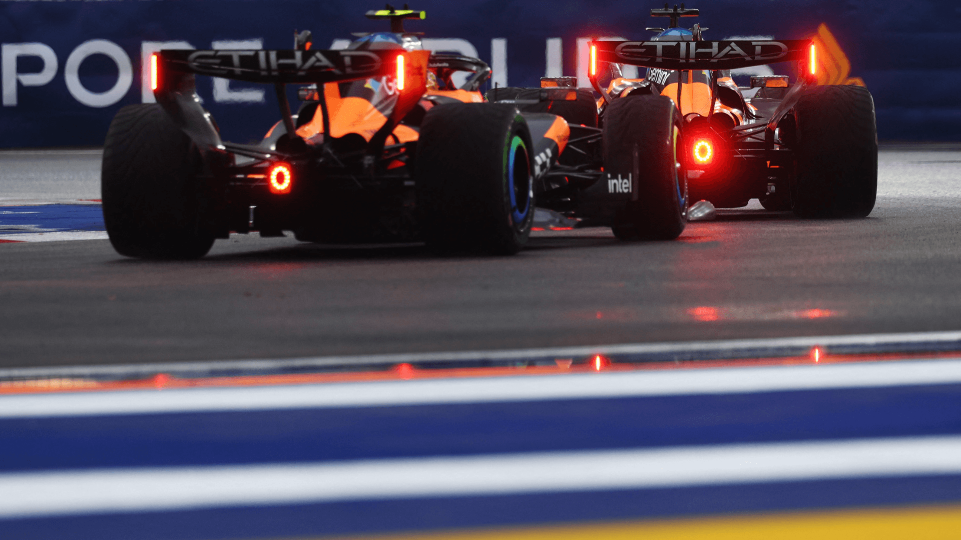 Norris acerta Piastri e McLaren tem sprint desastrosa no GP de Singapura