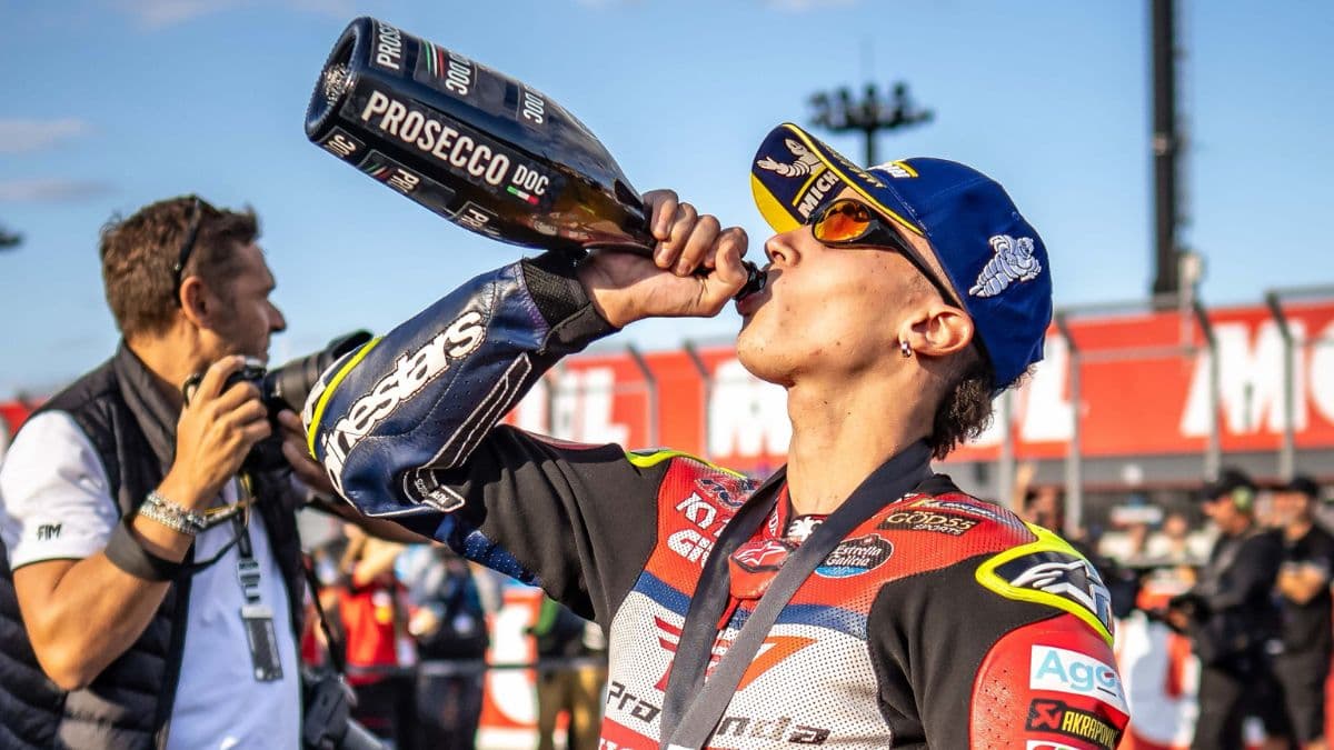Diogo Moreira conquista primeiro pódio em sprint da MotoGP no Japão