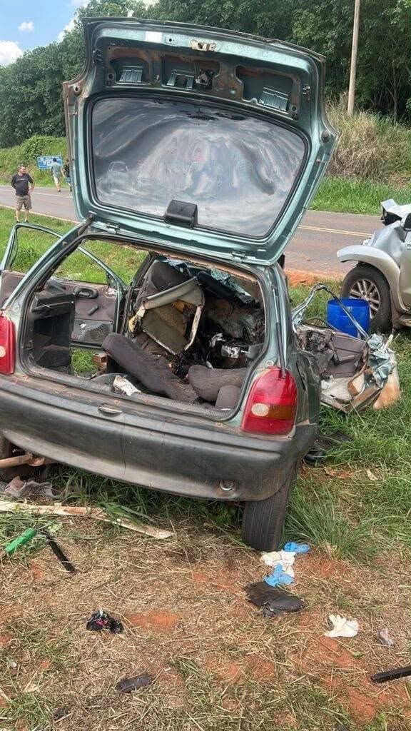 Acidente entre carro e caminhonete deixa mortos e feridos em Piacatu