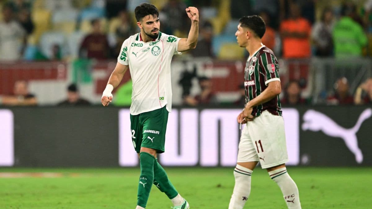 Palmeiras bate Fluminense e sai na frente por vaga na final da Libertadores
