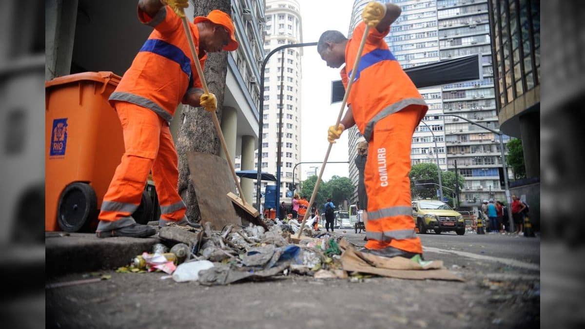 Comlurb faz desratização após denúncias de infestação de ratos no Andaraí