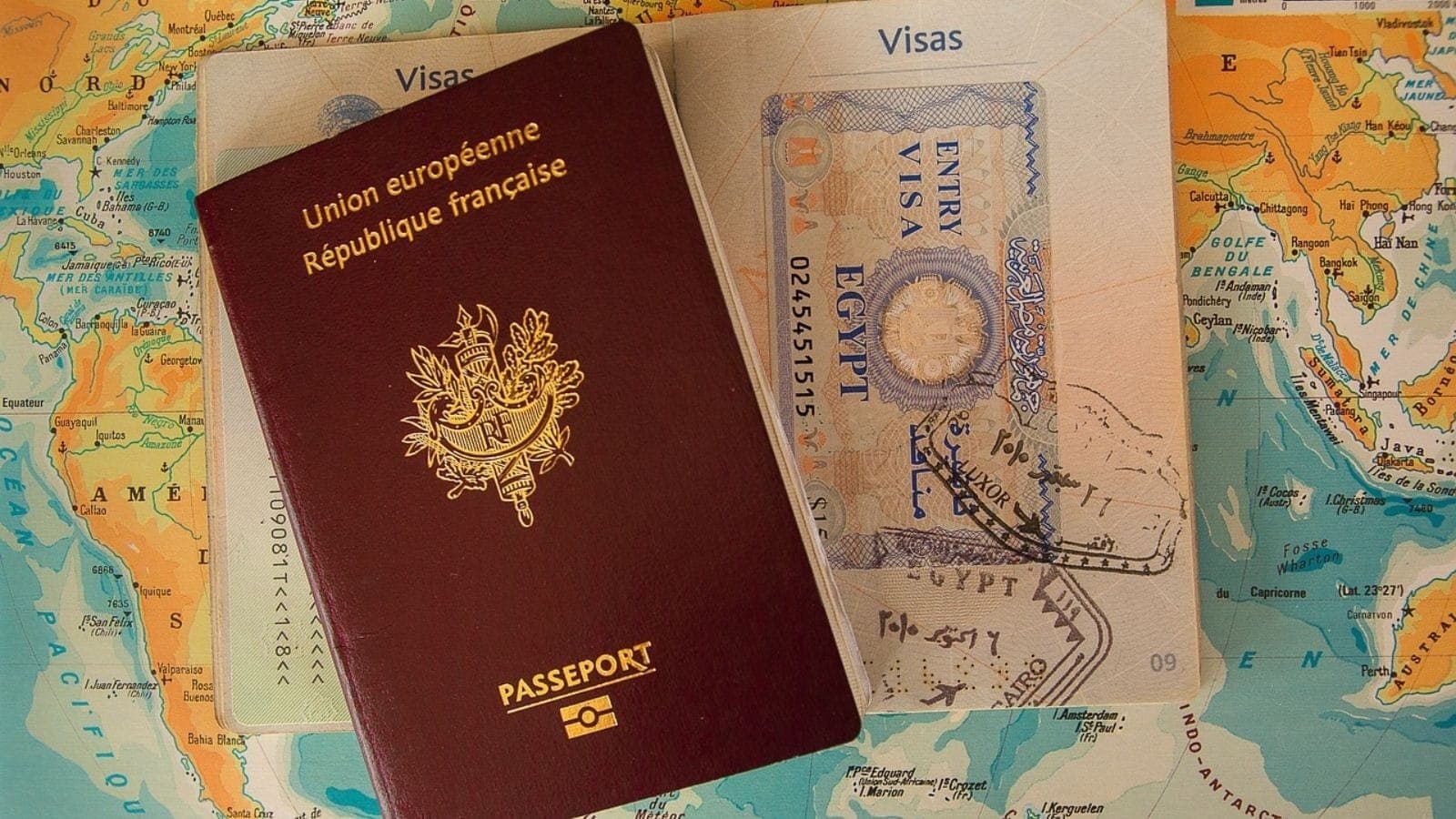 Europa extingue carimbo no passaporte e implementa registro biométrico