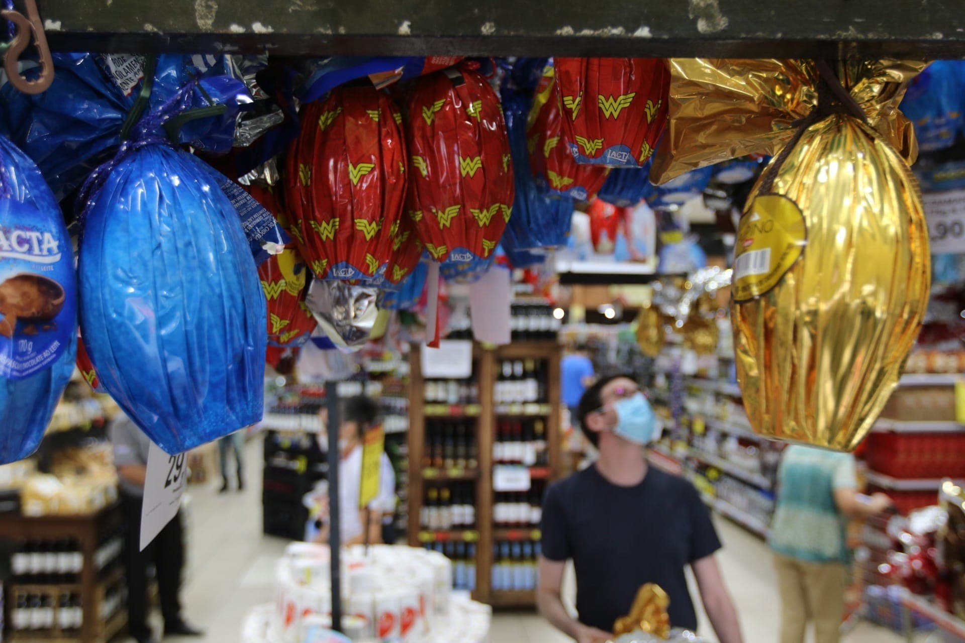 Ovos de Páscoa sobem 26% e consumidores buscam alternativas para economizar