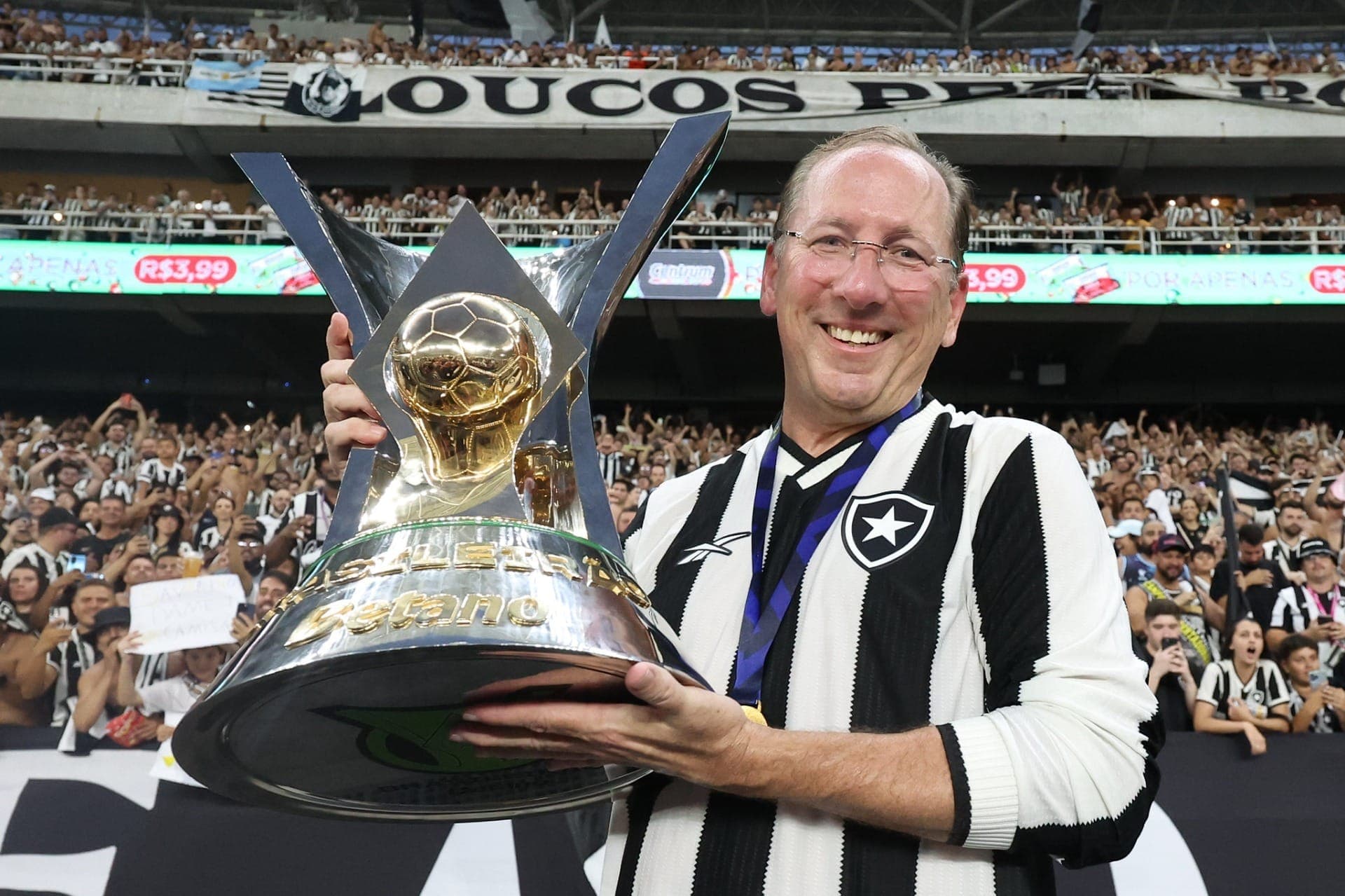John Textor admite surpresa com conquistas do Botafogo: "Não acreditava"