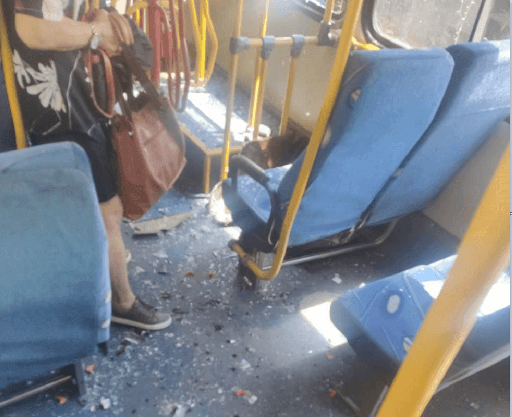 Explosão de carga de lança-perfume termina com três feridos e uma mulher presa