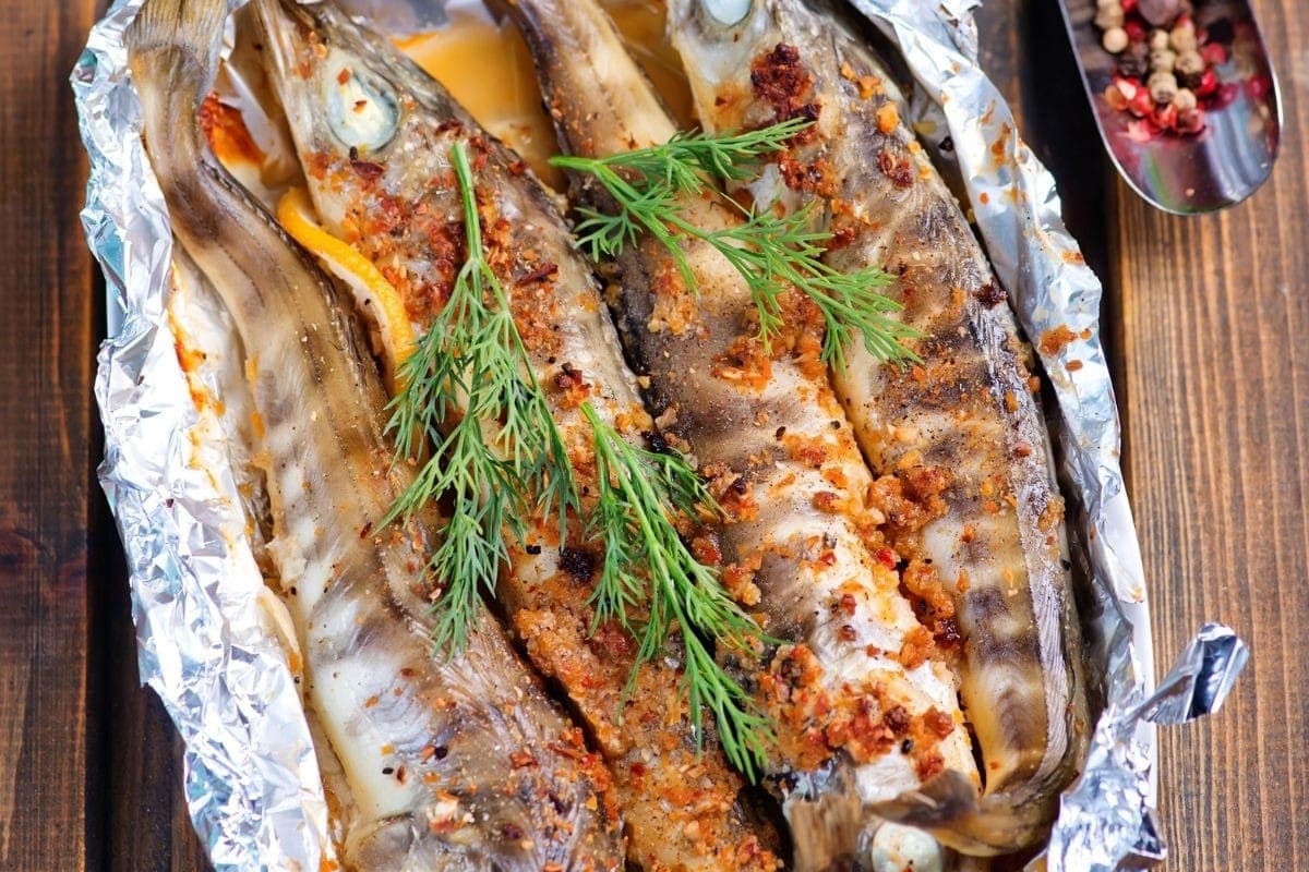 Transforme batatas esquecidas no acompanhamento perfeito para o peixe