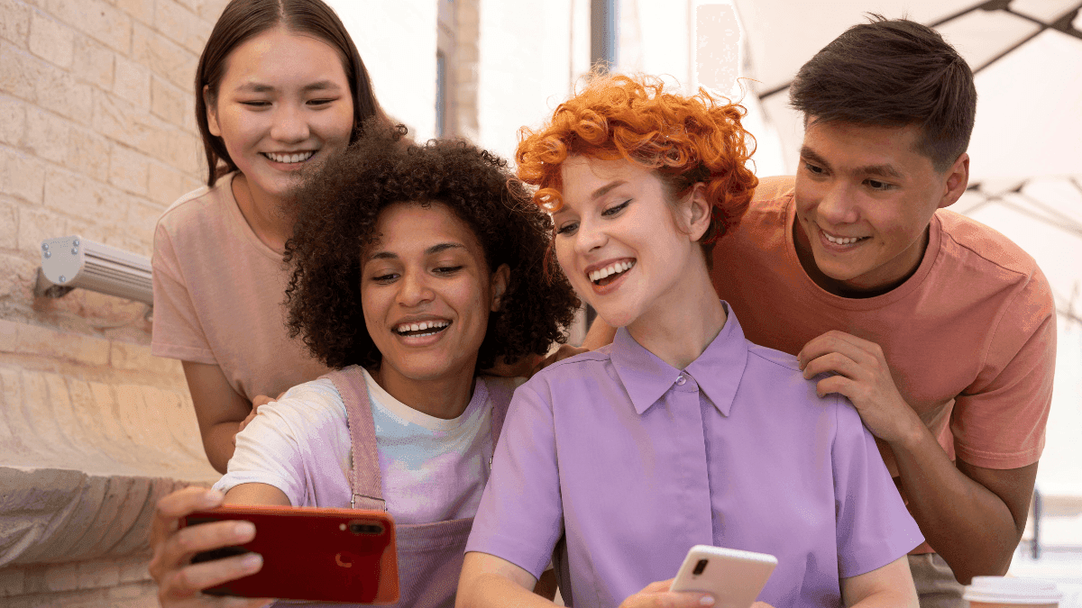 Alfa: a nova geração no mercado de trabalho que ‘veio a bordo do celular’
