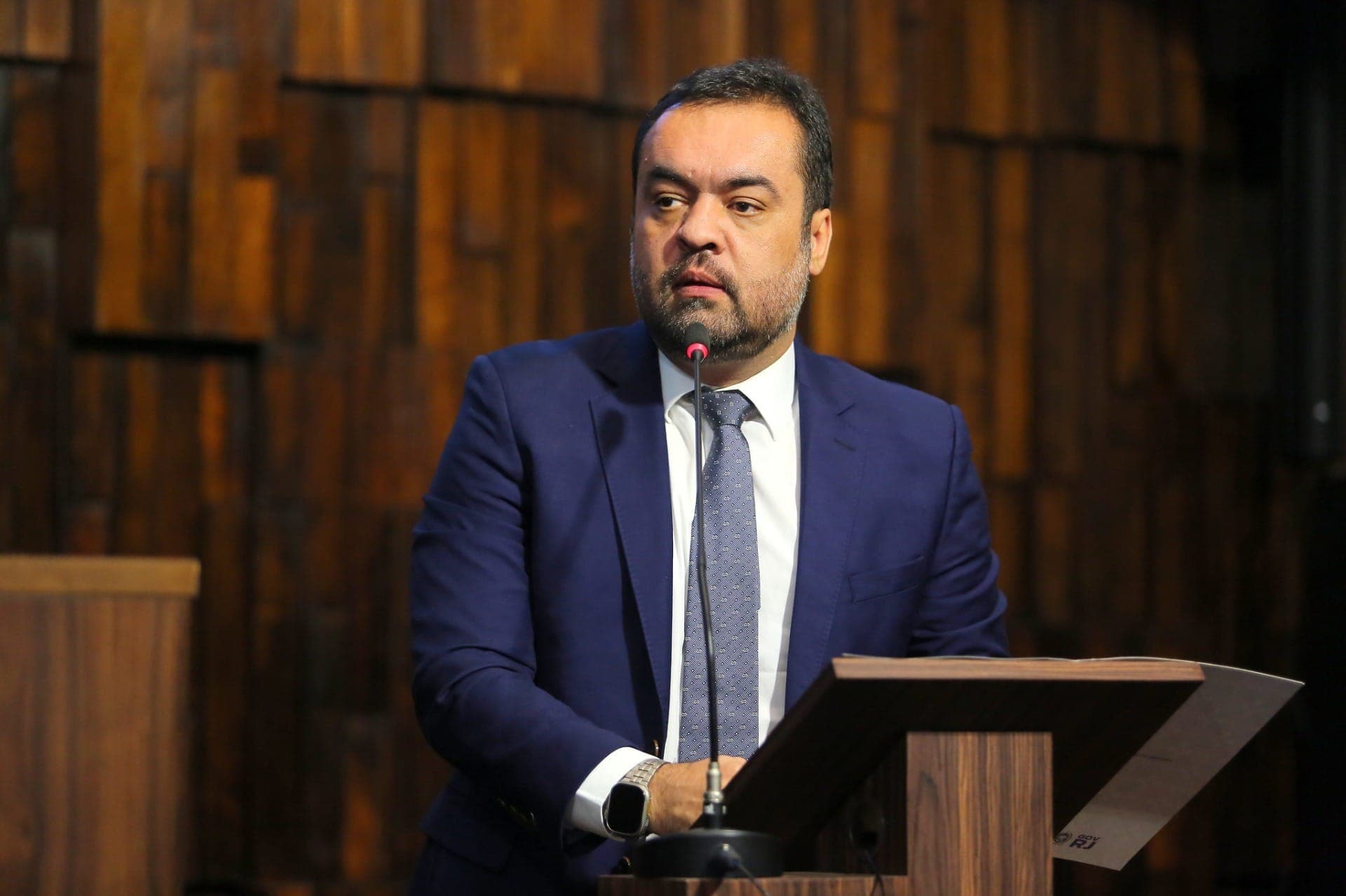 Cláudio Castro diz que só decidirá sobre candidatura após o Carnaval