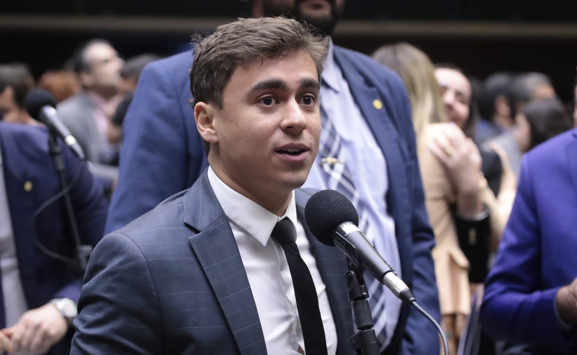 'Destino de Moraes é impeachment e cadeia', diz Nikolas Ferreira
