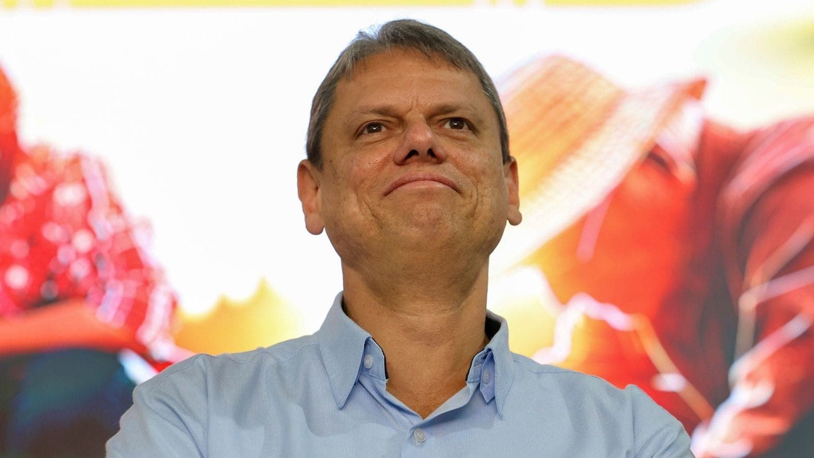 Tarcísio é multado pelo TRE por discurso eleitoral em culto evangélico