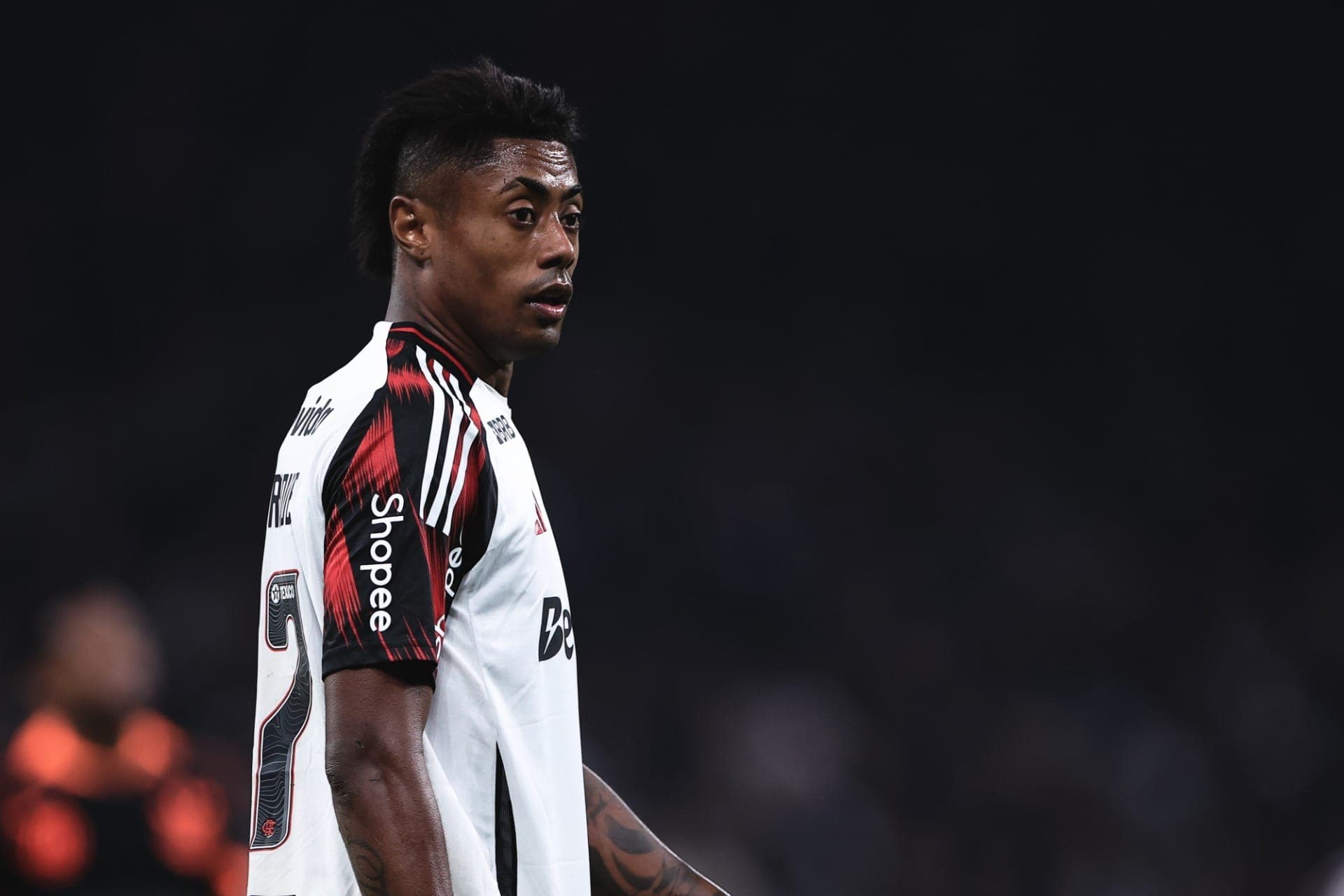 Julgamento de Bruno Henrique, do Flamengo, é adiado pelo STJD; entenda