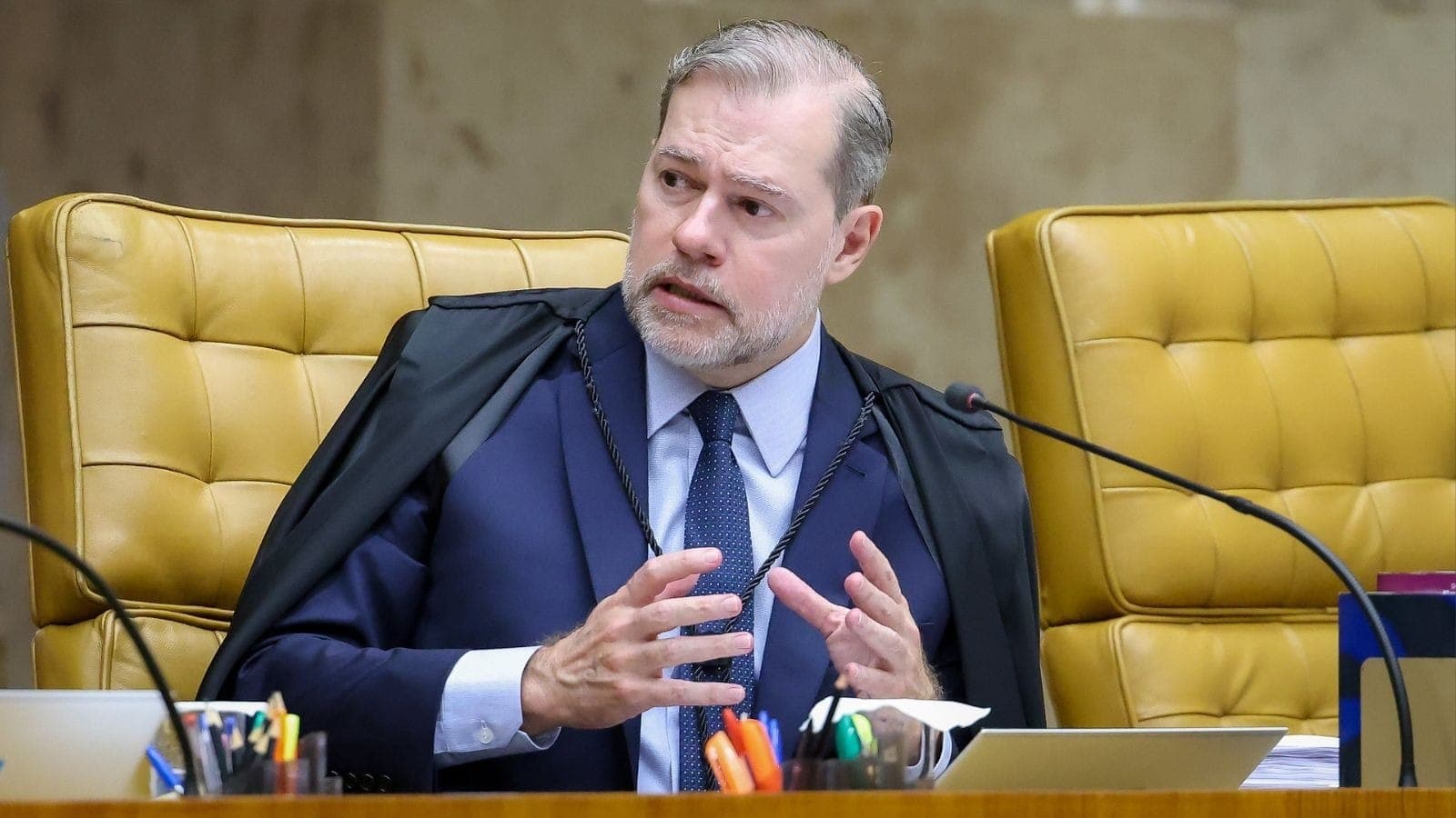 Decisão de Toffoli sobre Renan Santos divide Supremo
