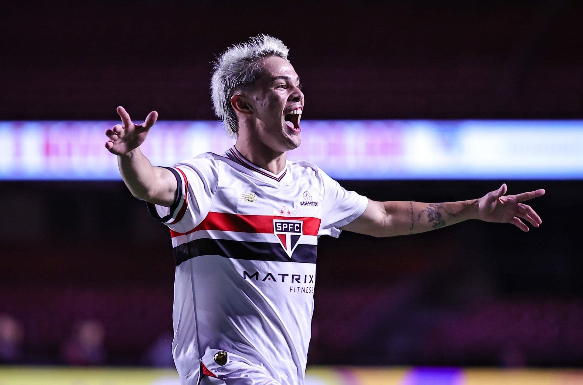 São Paulo goleia Ibrachina e fará final da Copinha contra o Cruzeiro