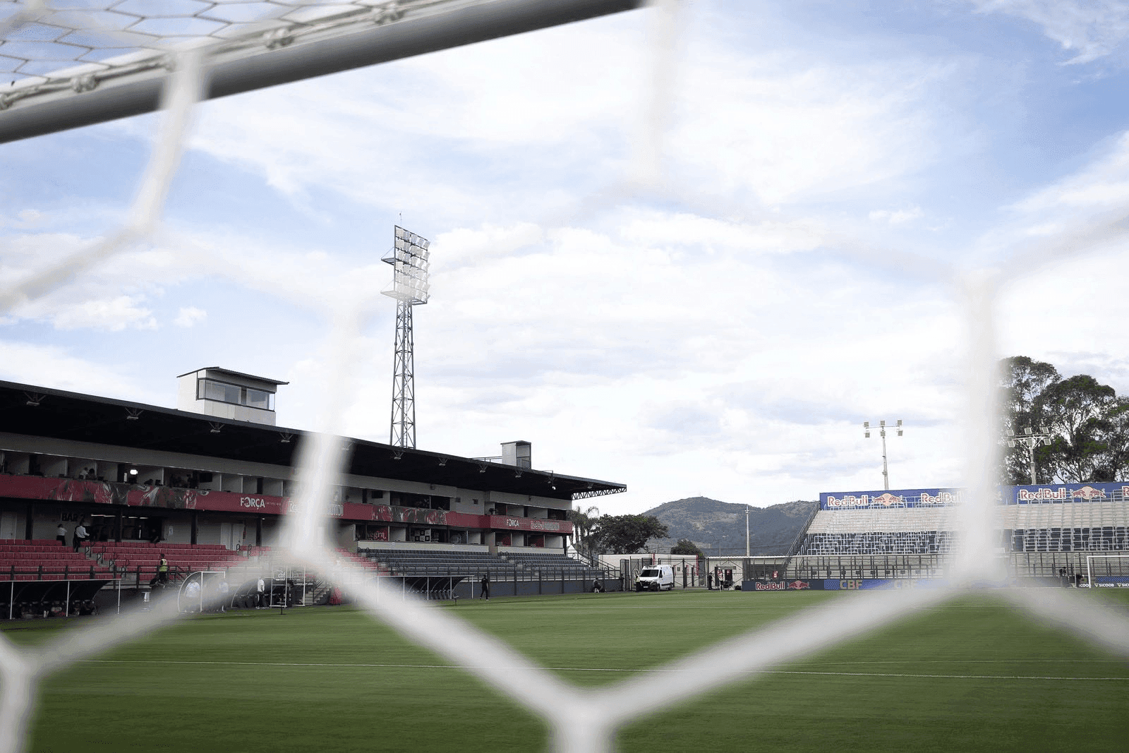 RB Bragantino x Grêmio: ouça ao vivo ao jogo do Brasileirão na Bandeirantes