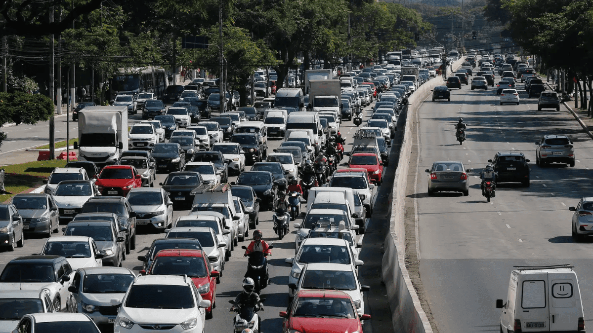 Conduzir carros potentes exige preparo de motoristas; entenda