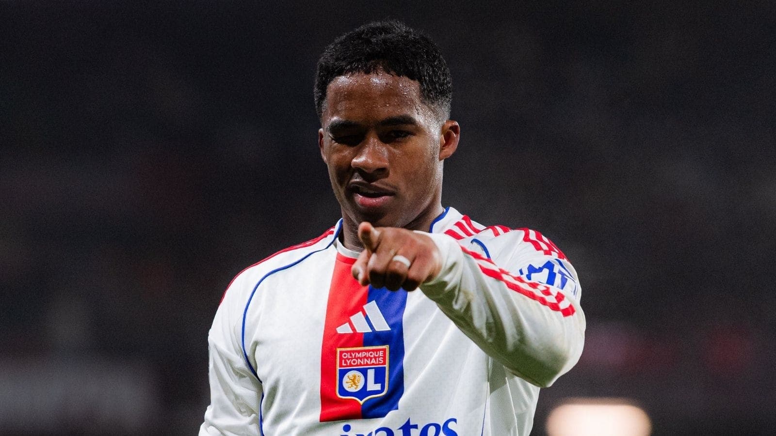 Com Endrick, Lyon tem decisão contra o Rennes; saiba onde assistir