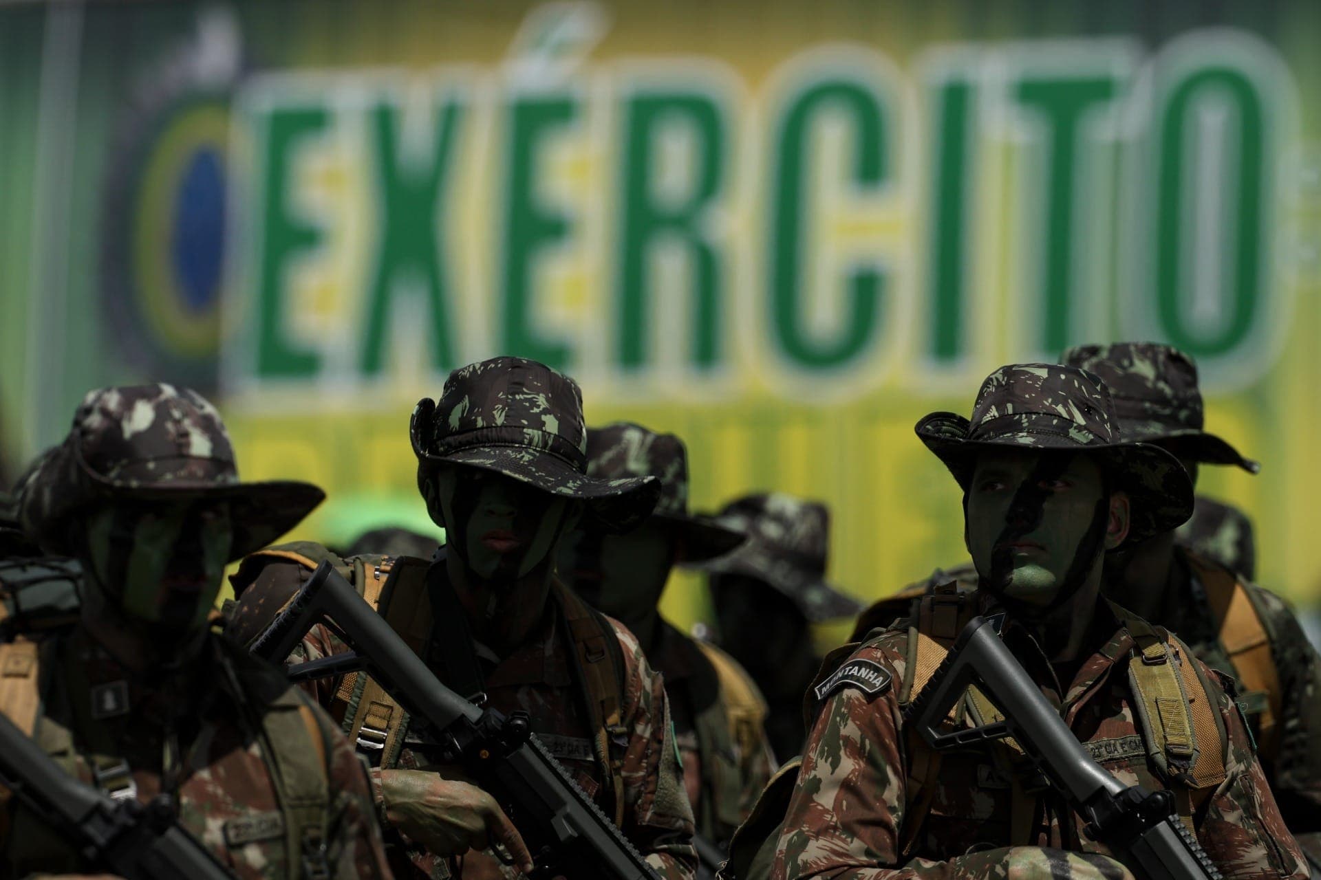 Cabo do Exército é preso por tentativa de homicídio após briga em quiosque