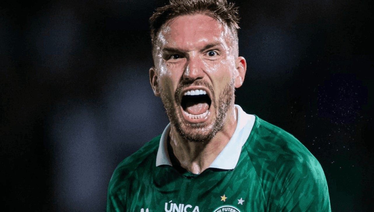 Futebol é repetição; bola parada decide jogo