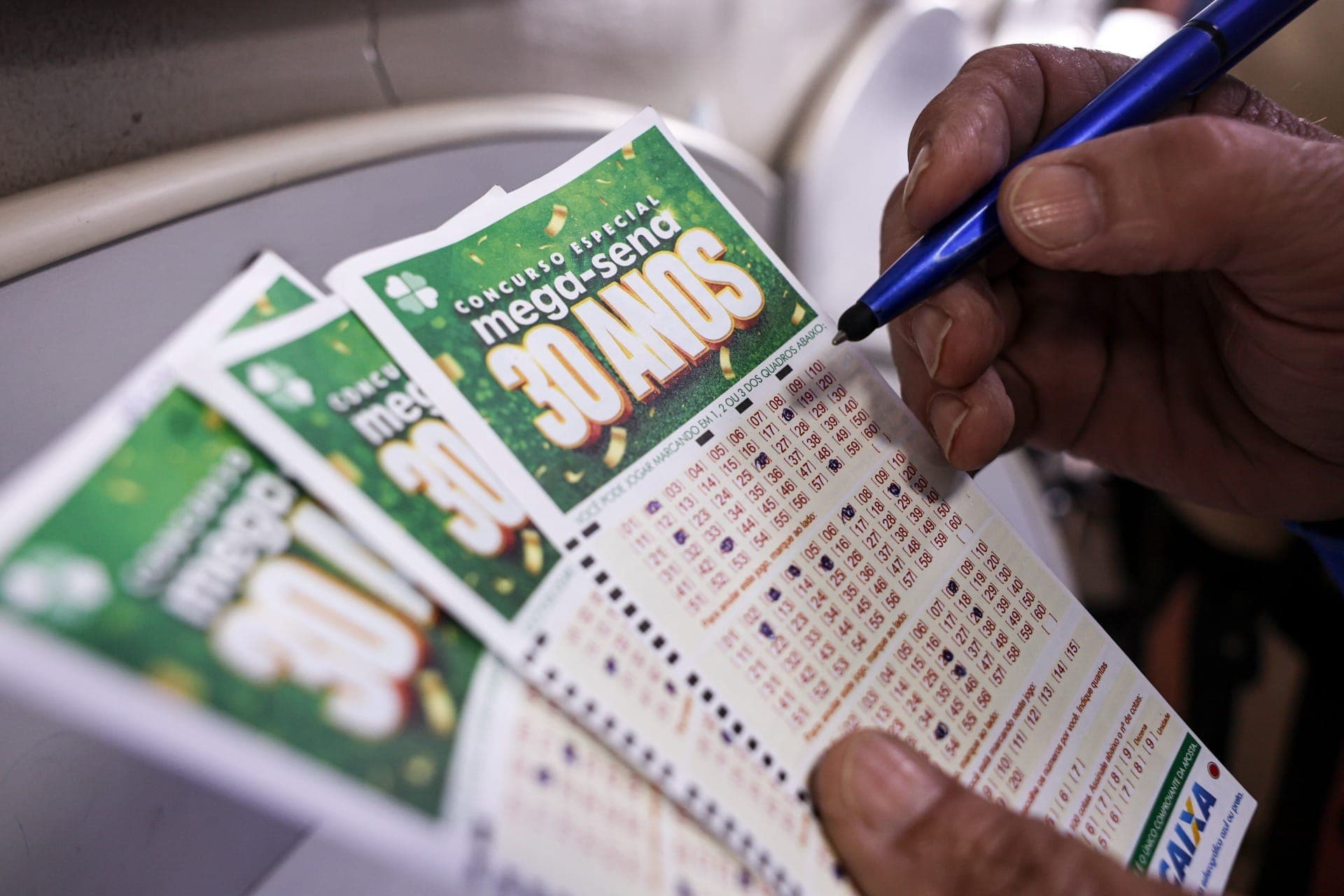 Mega-Sena 30 anos sorteia prêmio de R$ 336 milhões; veja dezenas
