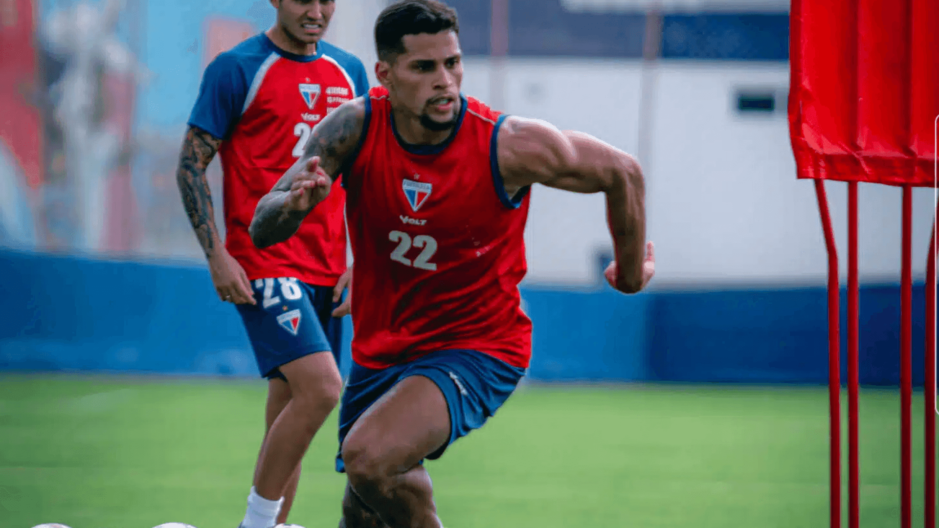 Fortaleza pega o América-MG para colar na liderança da Série B