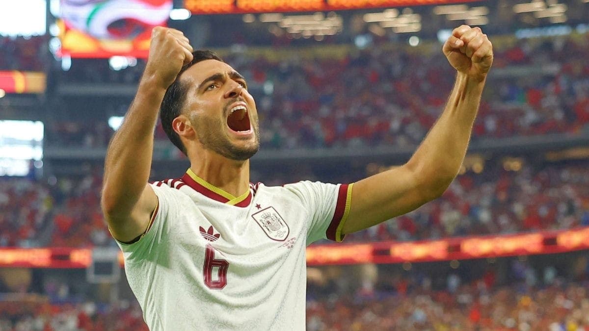 Espanha marca no fim, elimina Portugal e avança às quartas de final da Copa