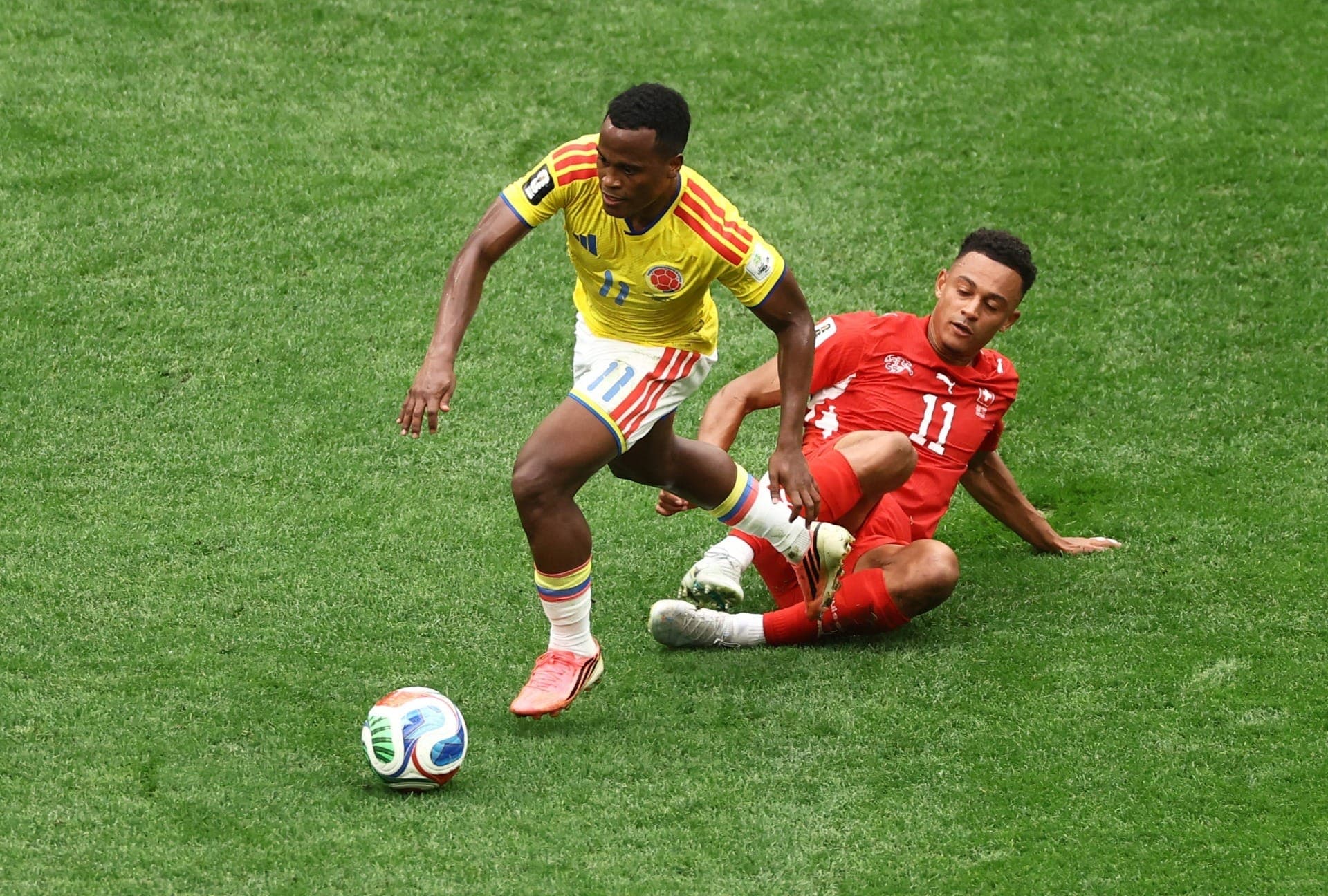 Suíça elimina Colômbia nos pênaltis e vai enfrentar a Argentina na Copa