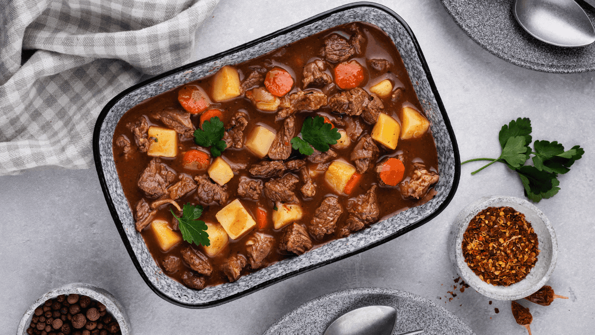 Como deixar a carne de segunda macia? Veja o jeito certo de preparar
