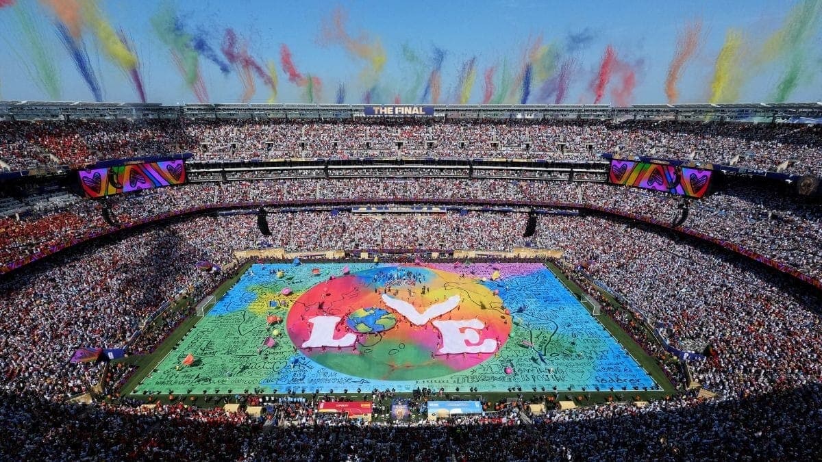Show do intervalo da Copa tem rolê aleatório e homenagem a Pelé: ‘Love!'