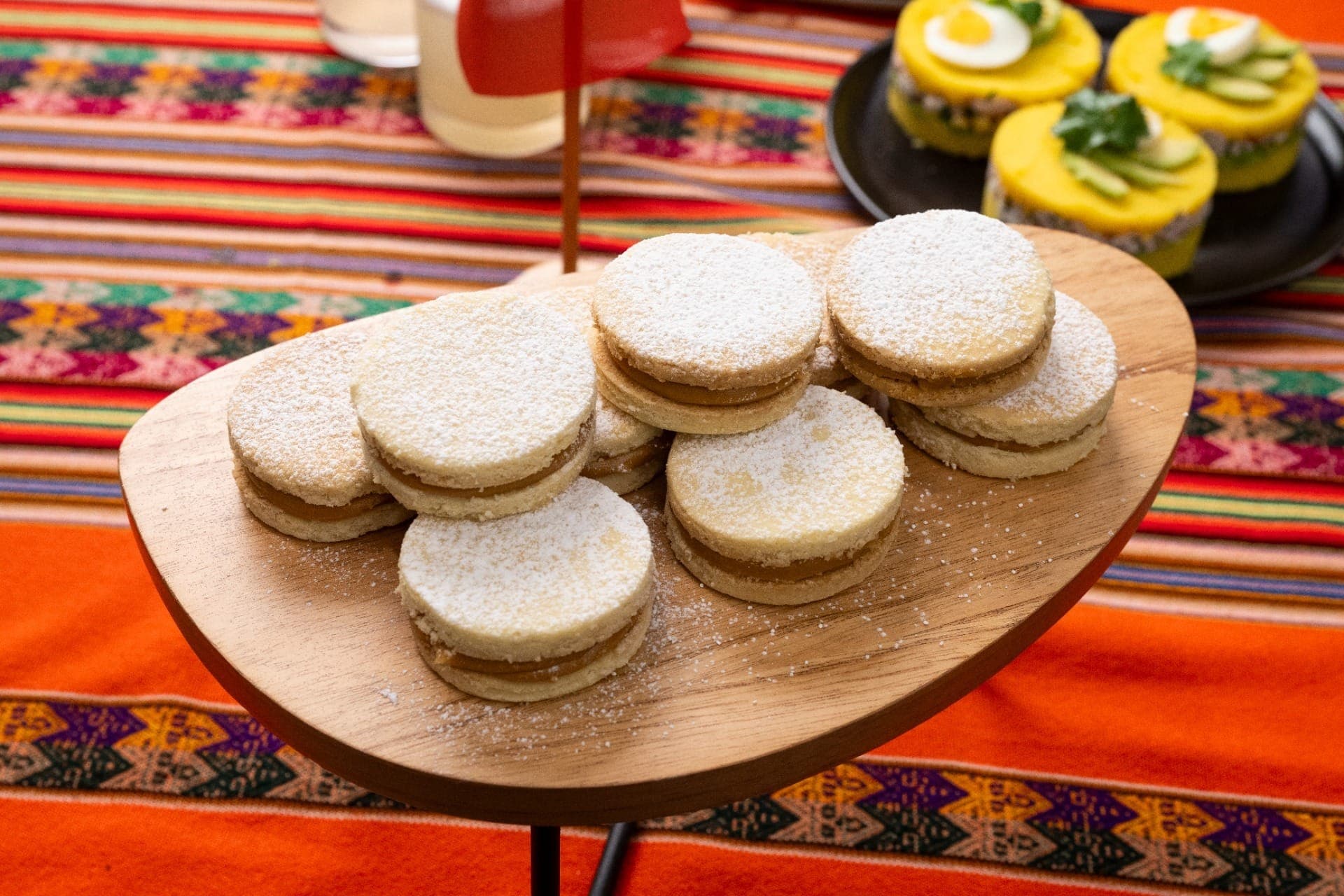 Alfajor peruano com doce de leite é fácil de fazer e perfeito para vender