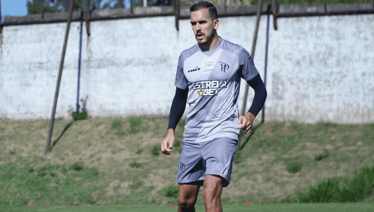 Ponte Preta sofre novo transfer ban da Fifa por dívida com Luis Haquin