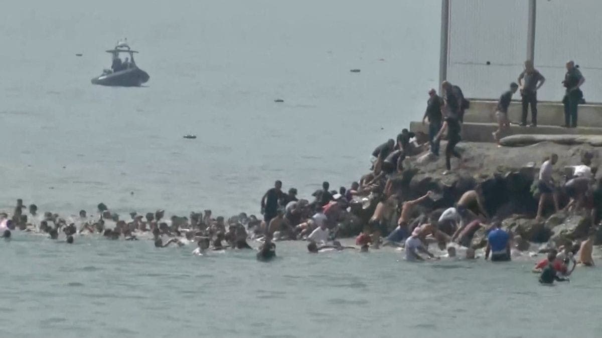 Marrocos atribui crise migratória em Ceuta à desinformação e ao tráfico