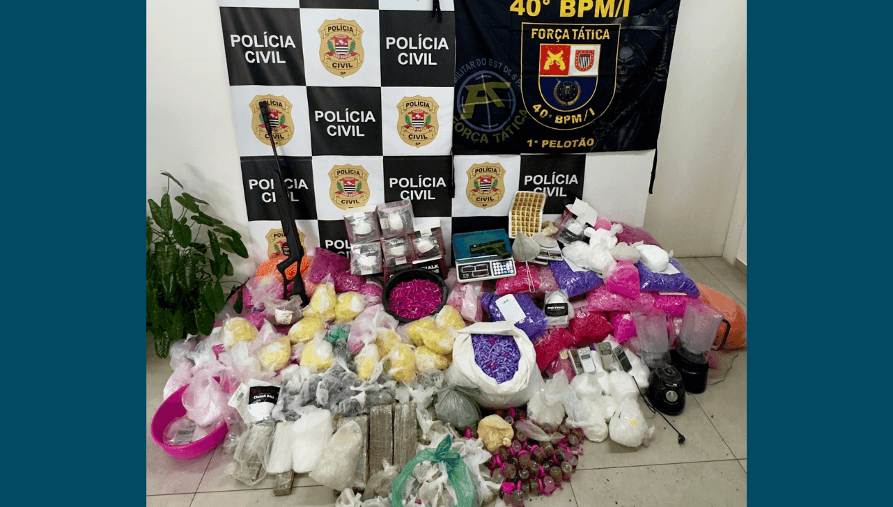 Polícia fecha 'refinaria de drogas' em Araçoiaba da Serra