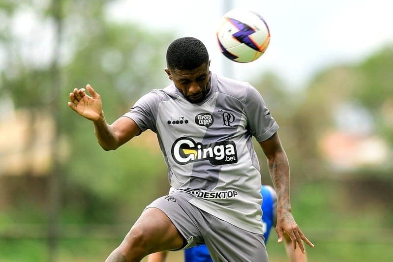 Jonathan Cafu completa 45 dias sem entrar em campo pela Ponte Preta