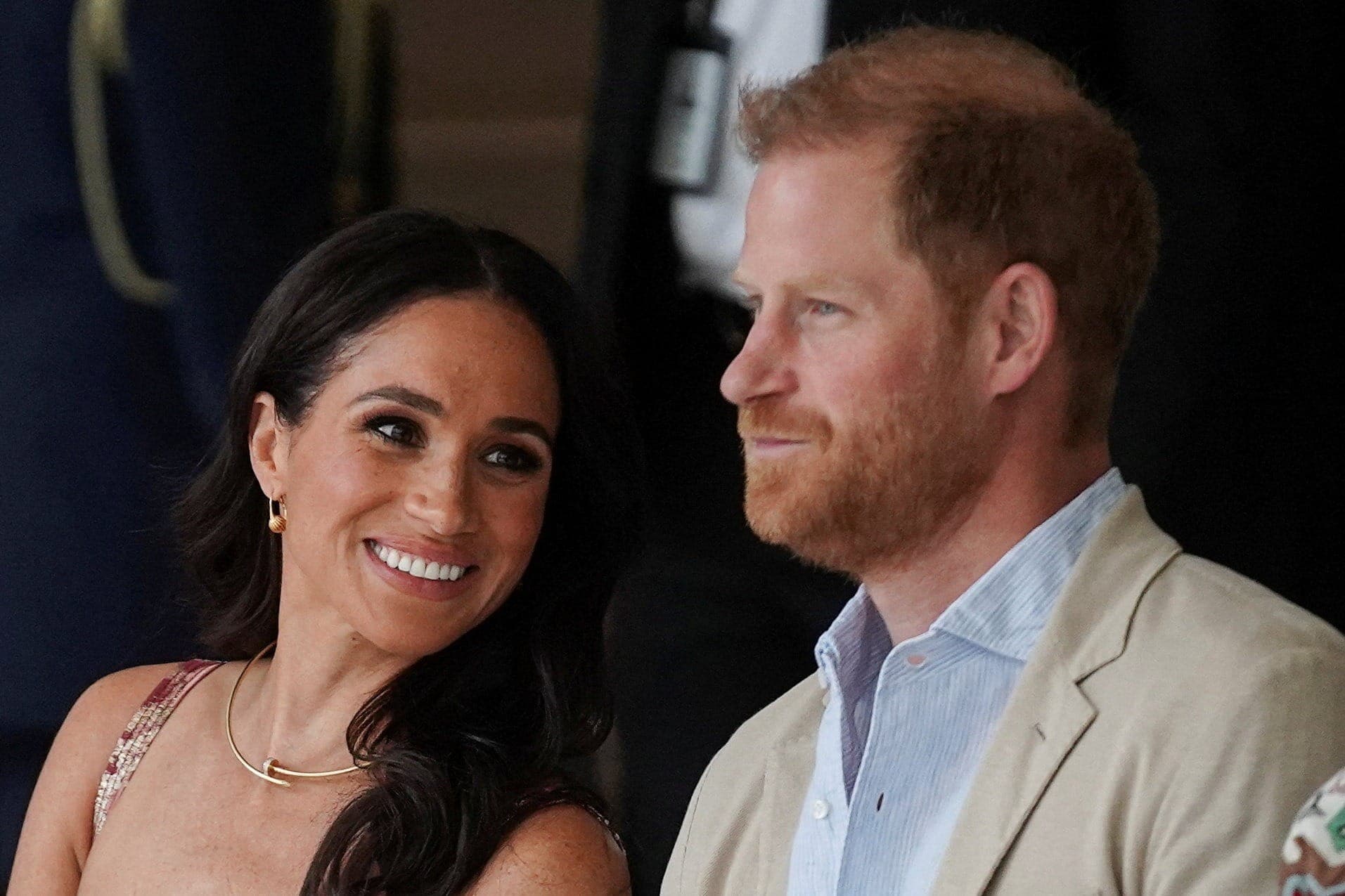 Príncipe Harry e Meghan vão voltar a morar no Reino Unido, diz jornal