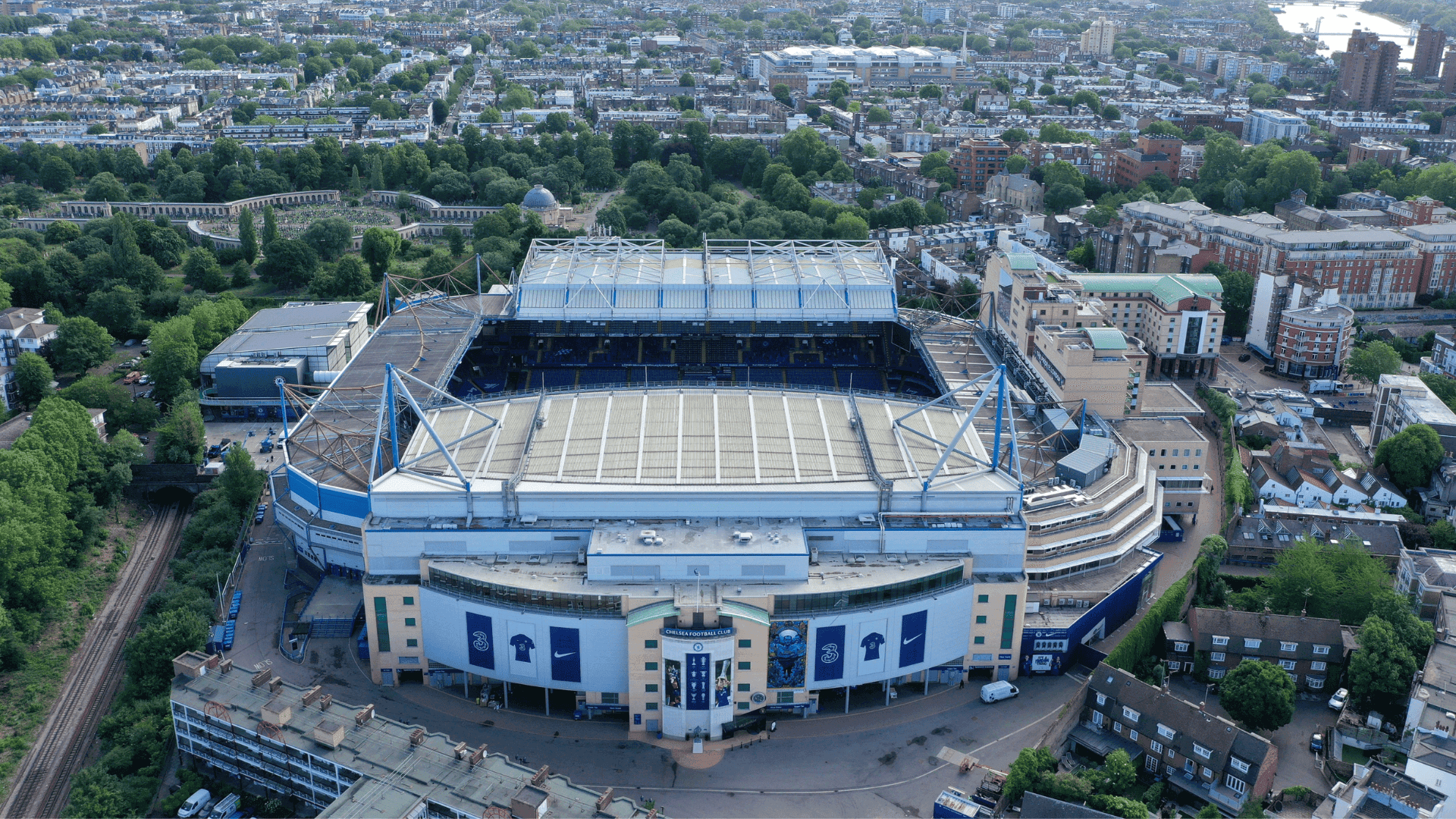Estádio de R$ 35 bilhões aumenta crise entre donos do Chelsea; entenda