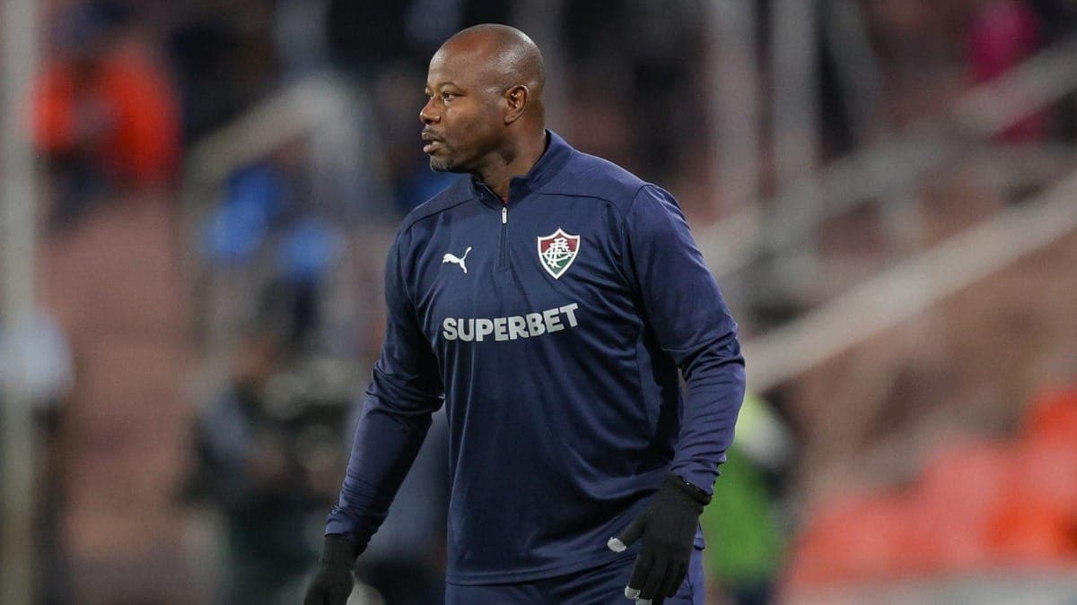 Marcão é efetivado como técnico do Fluminense após nova vitória de virada