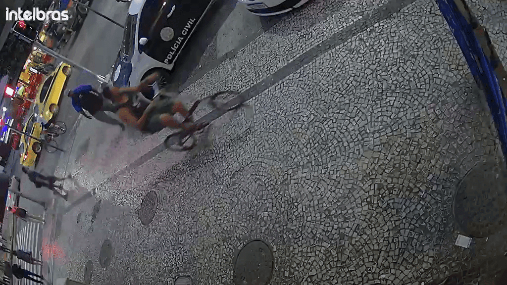 Preso por morte em Copacabana usou bicicleta da vítima para ir à delegacia