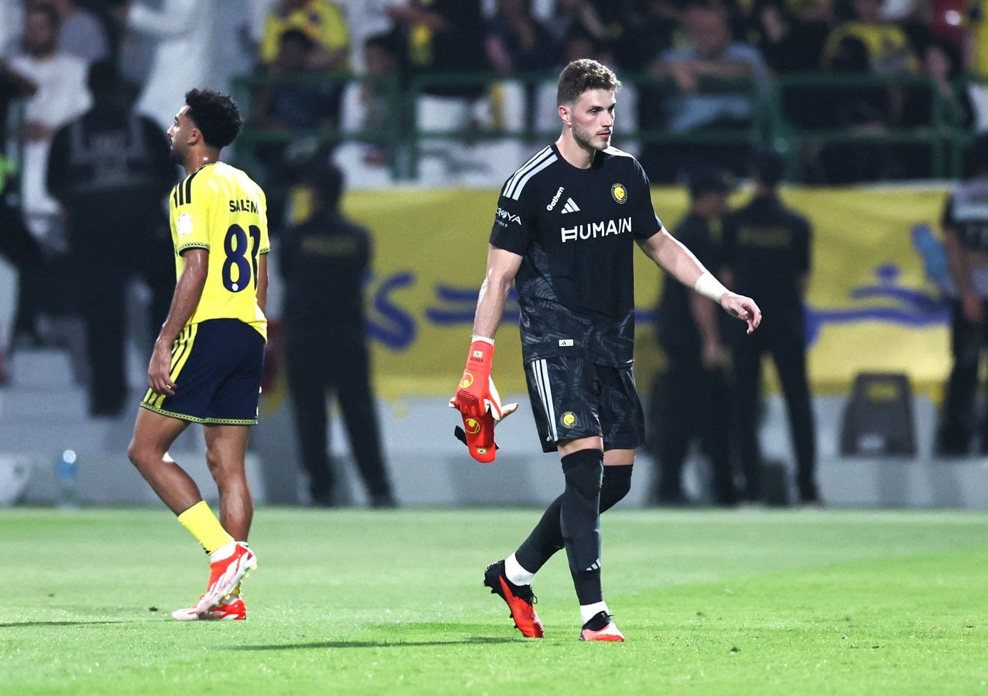 Bento é expulso após falha em Al Ettifaq x Al Nassr; veja o lance
