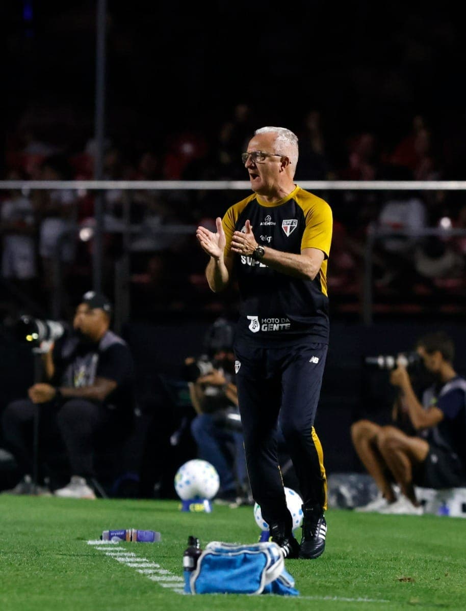 Dorival pede reinício e mostra alívio por fim de jejum inédito no São Paulo
