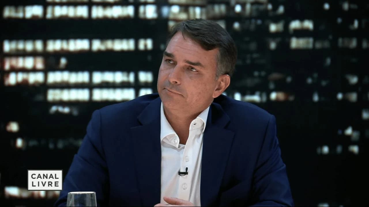 Flávio defende cortar gastos e diz que maior ajuste fiscal é saída de Lula