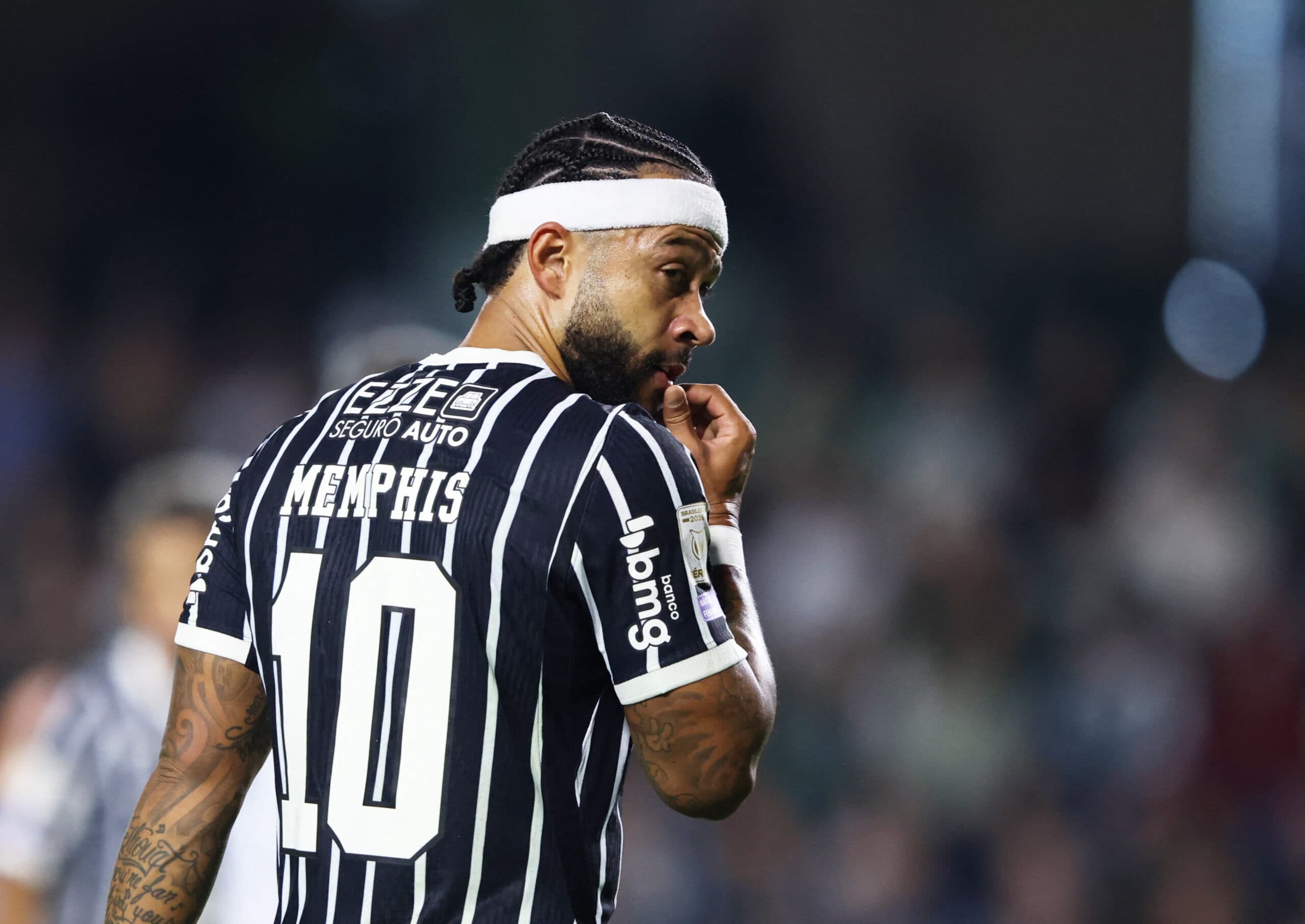 Neto pede que Memphis salve o Corinthians: "Faz igual ao Neymar no Santos"