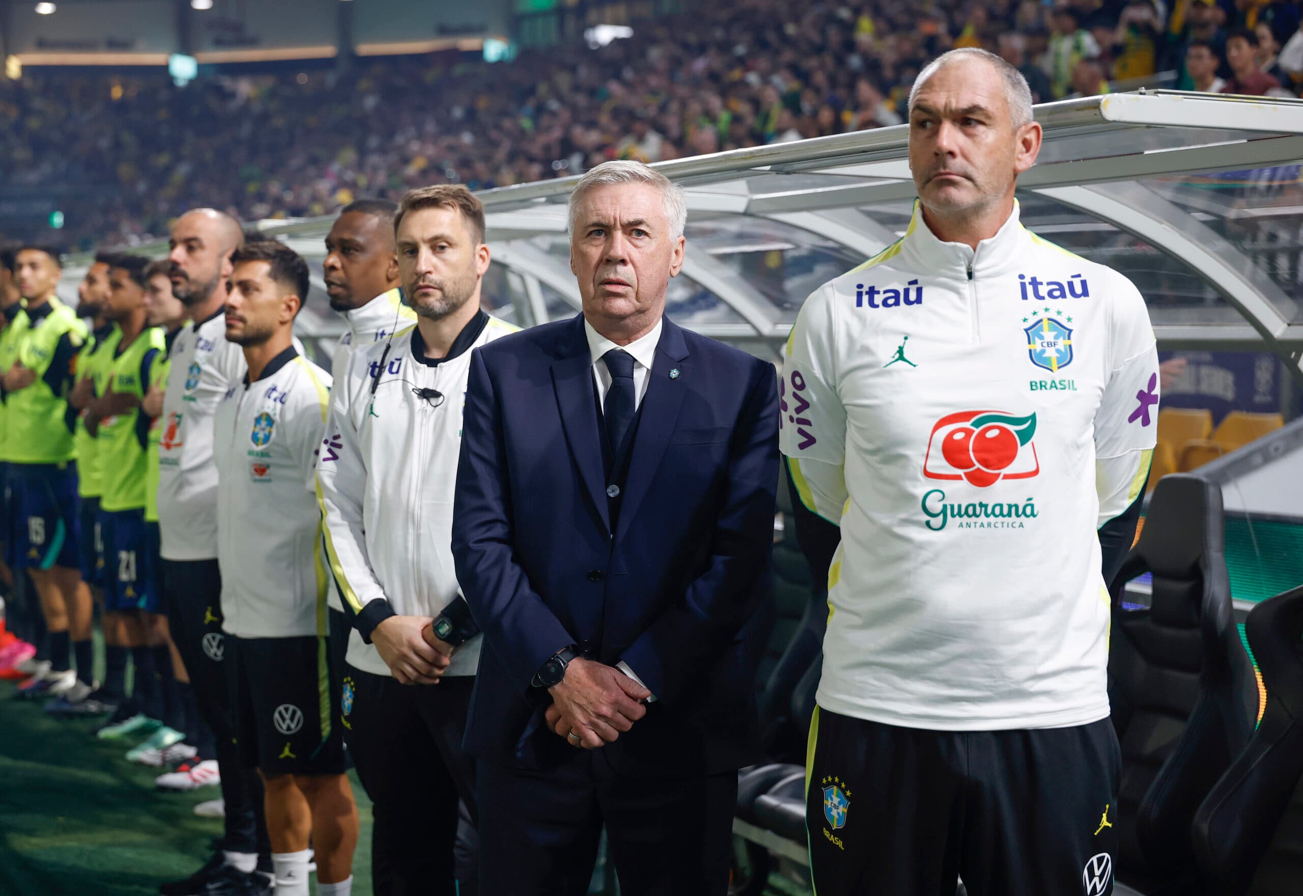 Ancelotti explica por que Vini Jr bateu pênalti contra a Austrália