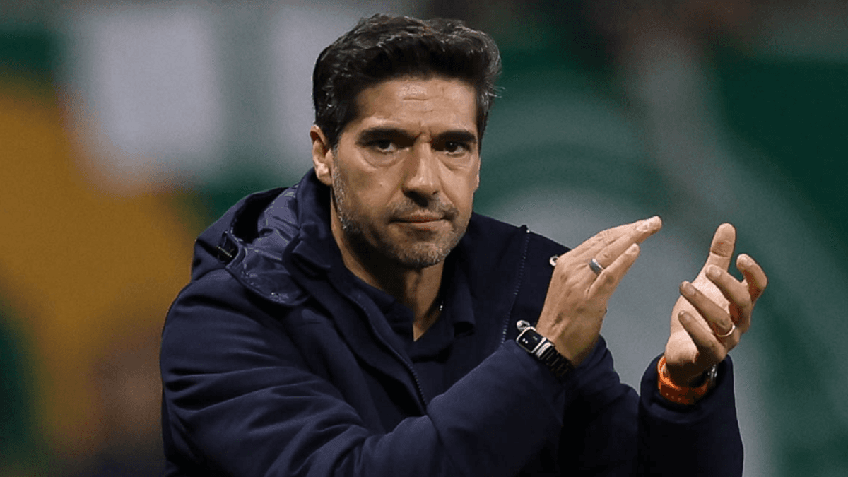 Abel explica apenas uma substituição contra LDU e projeta Choque-Rei
